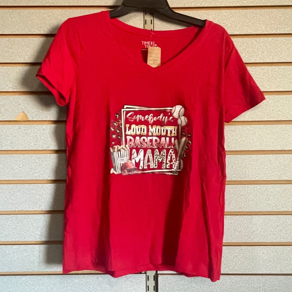 Time and Tru Womens Red Baseball Mama Graphic V-Neck T-Shirt Small 4-6‎ NEW
